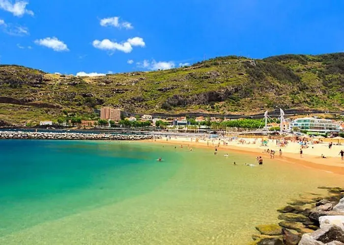Machico Center W/ Terrace 5 Min Beach