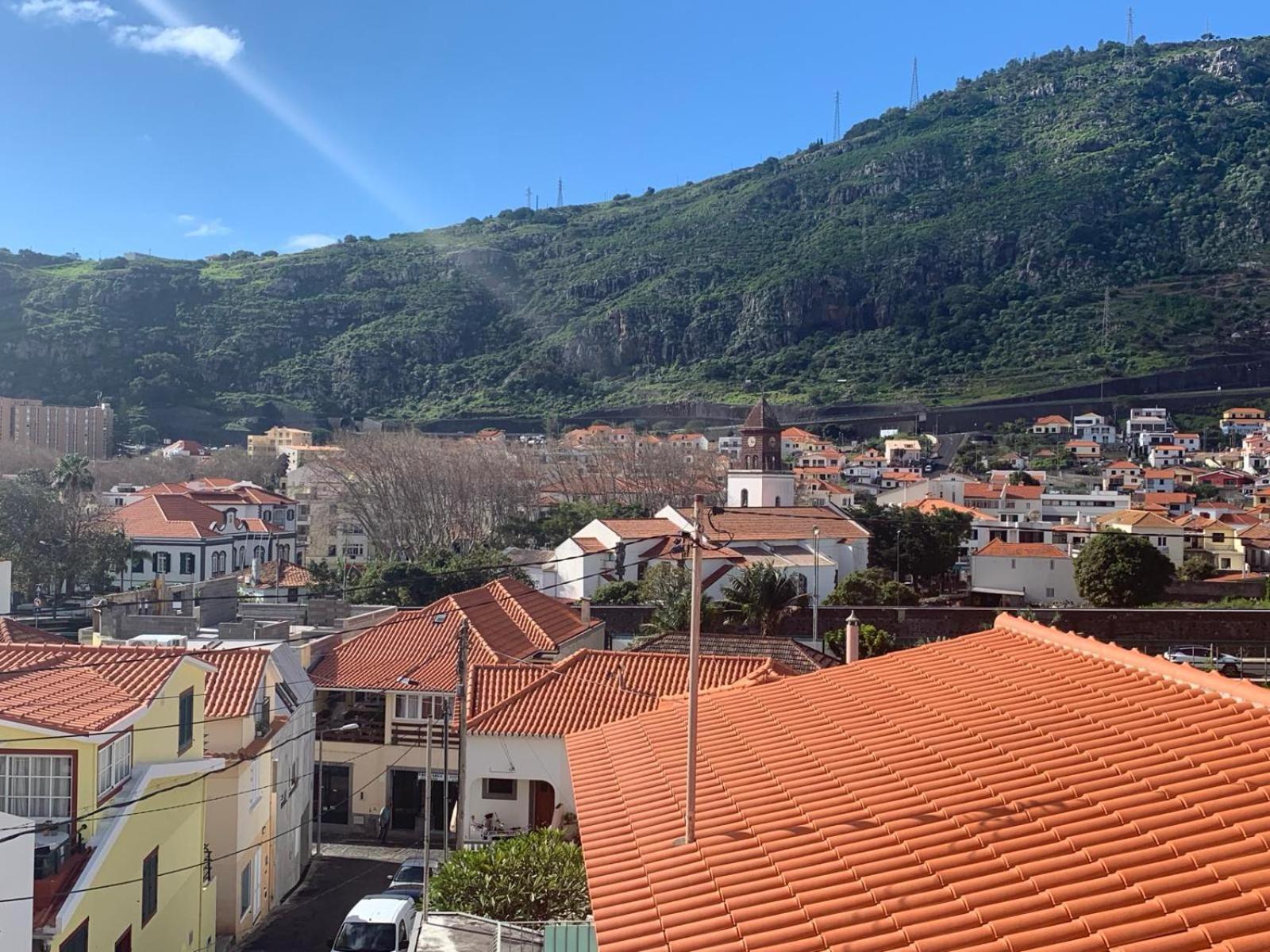 Apartment Machico Center W/ Terrace 5 Min Machico (Madeira)